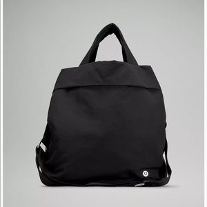 Lululemon On My Level Tote 19L